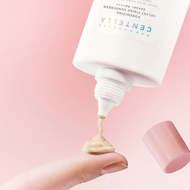 Тонуючий сонцезахисний крем для обличчя SKIN1004 Madagascar Centella Poremizing Velvet Finish Sunscreen