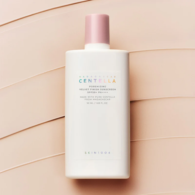 Тонуючий сонцезахисний крем для обличчя SKIN1004 Madagascar Centella Poremizing Velvet Finish Sunscreen