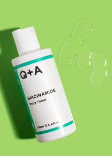 Зволожуючий тонер для обличчя з ніацинамідом Q+A Niacinamide Daily Toner