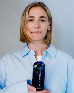 Шампунь для очищення і детоксифікації Mediceuticals Vivid&trade;