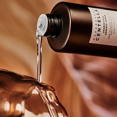Тонер-есенція з центелою та пробіотиками SKIN1004 Madagascar Centella Probio-Cica Essense Toner