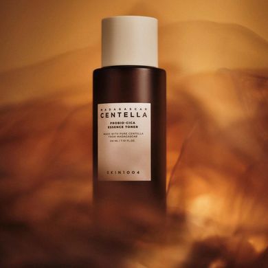 Тонер-есенція з центелою та пробіотиками SKIN1004 Madagascar Centella Probio-Cica Essense Toner