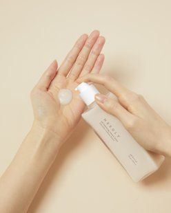 Лосьйон для обличчя ph 5,5 з екстрактом Альбатрела Needly pH Balancing Essence Lotion