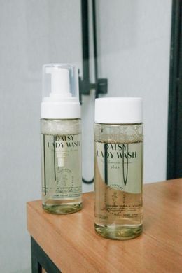 Делікатна пінка для інтимної гігієни CU SKIN Dr.Solution Daisy Lady Wash