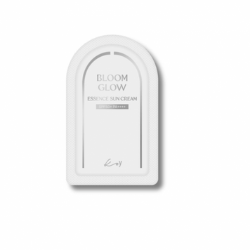 Коригуюча сонцезахисна есенція Koy Bloom Glow Sun Essence SPF50+ PA++++