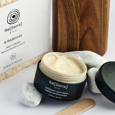 Матувальний крем для чутливої шкіри RE[SENS] A-REDENSITY MATT CREAM