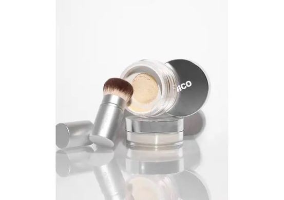 Бежева відтіночна фінішна пудра для обличчя UNICO Setting & Finishing Powder Eclair