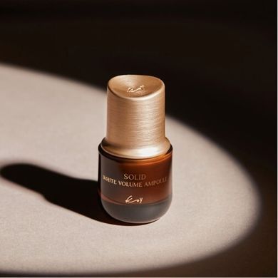 Освітлююча та зміцнююча кремова сироватка Koy Solid White Volume Ampoule
