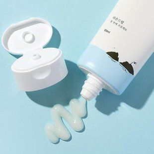 Пілінг-скатка ROUND LAB 1025 Dokdo Peeling Gel