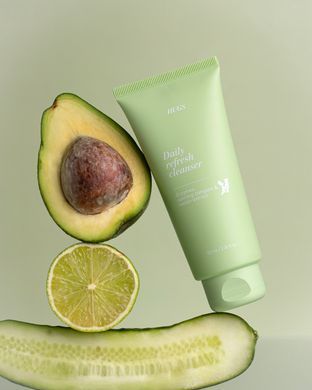 Засіб для вмивання з ензимами та заспокійливим комплексом Hugs Daily Refresh Cleanser