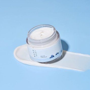 Легкий зволожувальний крем з морською водою ROUND LAB 1025 Dokdo Light Cream