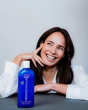 Зволожуючий невагомий кондиціонер Mediceuticals Vitatin&trade; для жінок