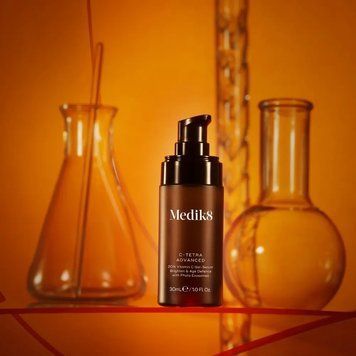 Гель-серум з вітаміном С та фітоекзосомами Medik8 C-Tetra Advanced Serum