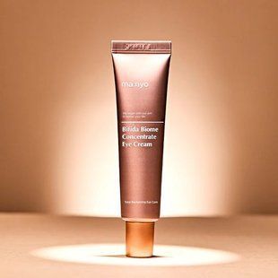 Крем для шкіри навколо очей з біфідобактеріями Manyo Bifida Biome Concentrate Eye Cream