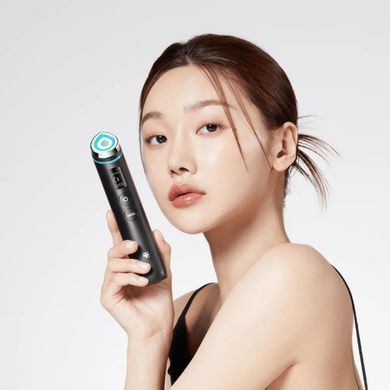 Пристрій для домашнього догляду за шкірою 6 в 1 Medicube AGE-R Booster Pro
