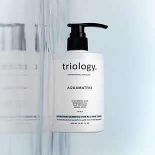 Зволожувальний шампунь для всіх типів волосся Triology. Aquamatrix