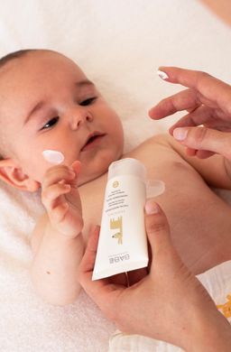 Зволожуючий крем-емолієнт для сухої і атопічної шкіри BABE Laboratorios Pediatric Emollient Cream